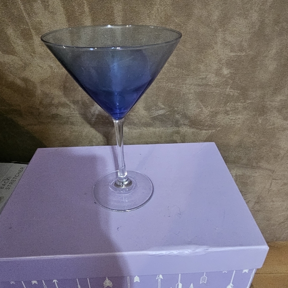 3 Beautiful Jewel Colored Glass Martini Glasses - Picture 4 of 5